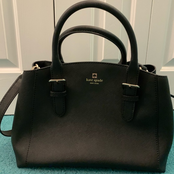 kate spade Handbags - Kate Spade handbag (new condition)